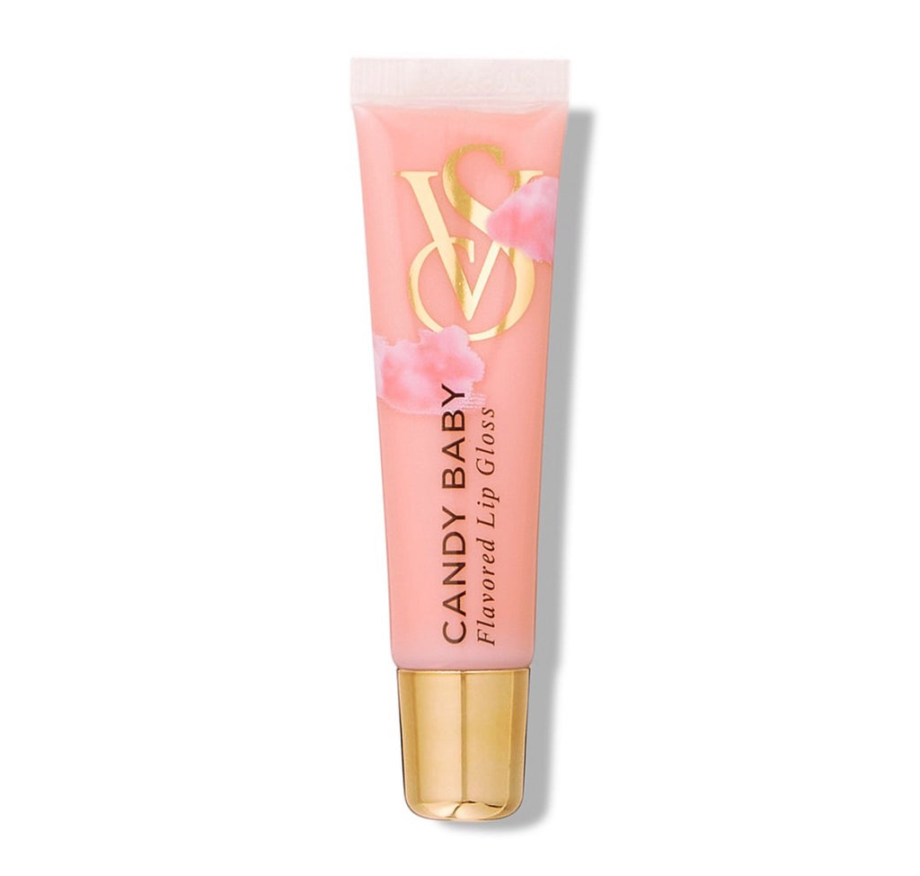 Le gloss Candy Baby vendu par Essencià cosmétique de la collection de Victoria’s Secret hydratent et nourrissent vos lèvres en profondeur et sur une longue durée. Sa texture est légère et shiny.
